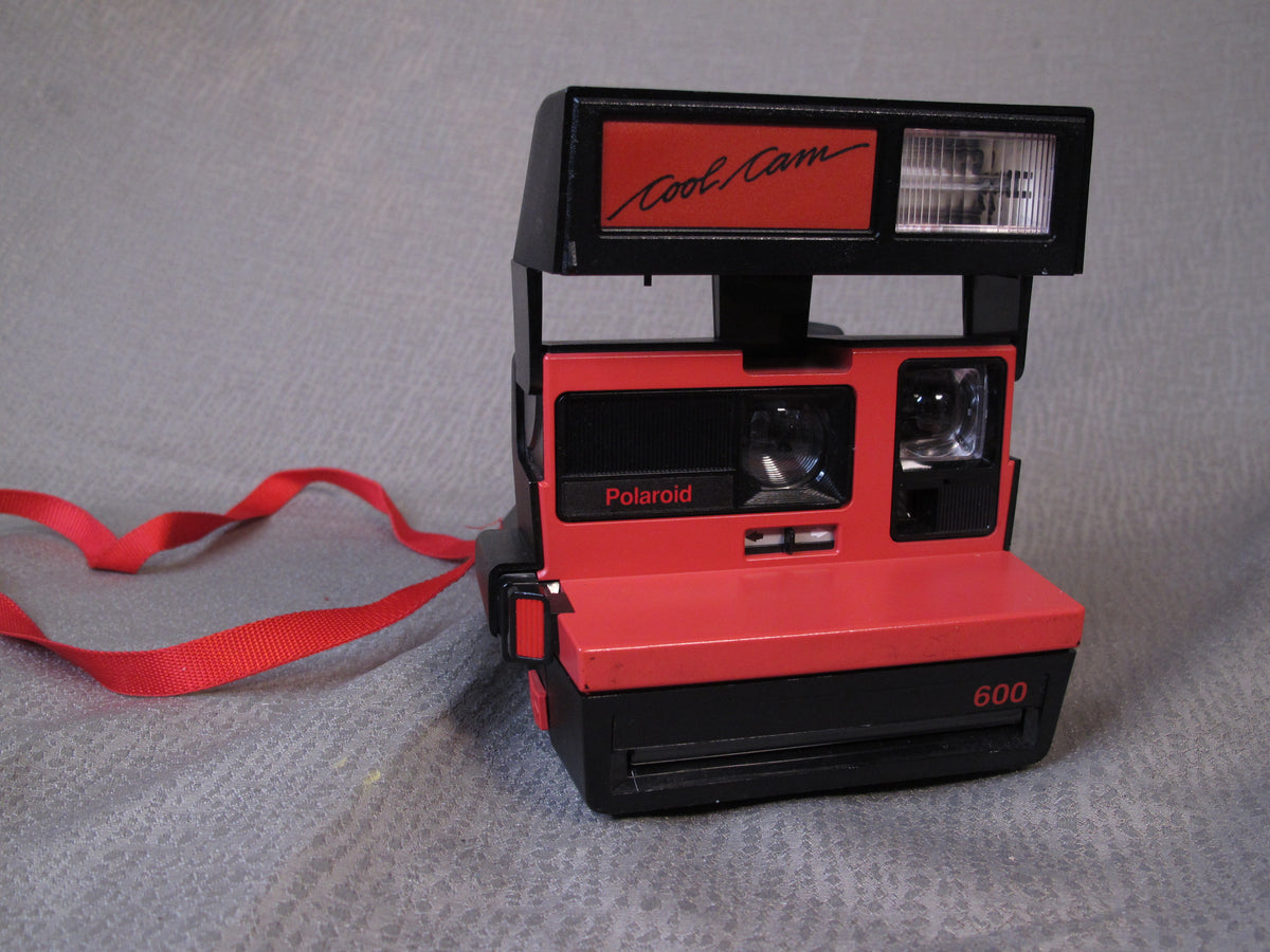 Cool Cam Polaroid 600 Camera – Phototek Canada