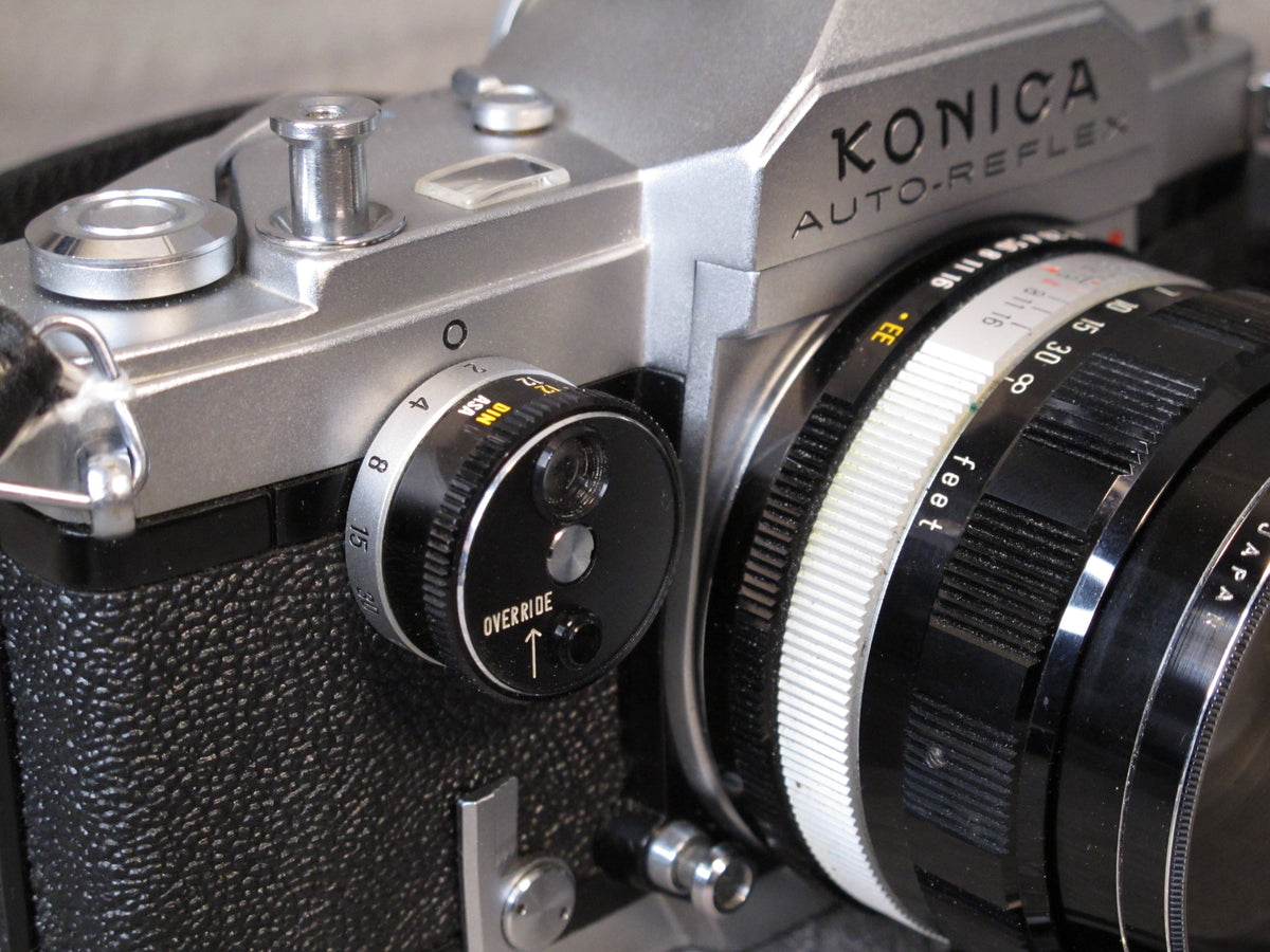 Konica AUTOREFLEX 35mm Camera with 52mm f1.8 Lens