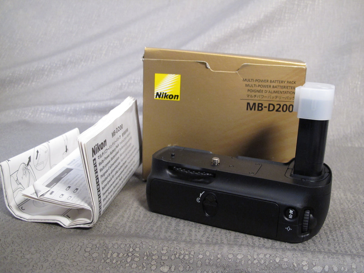 Nikon Multi-Power Battery Pack MB-D200 – Phototek Canada