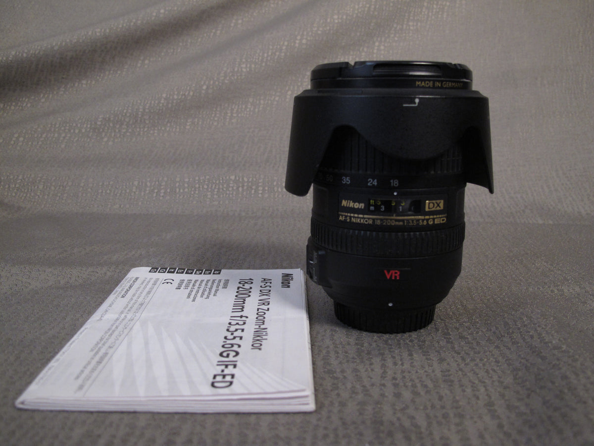 Nikon AF-S Nikkor 18-200mm f3.5-5.6 G ED DX VR Lens