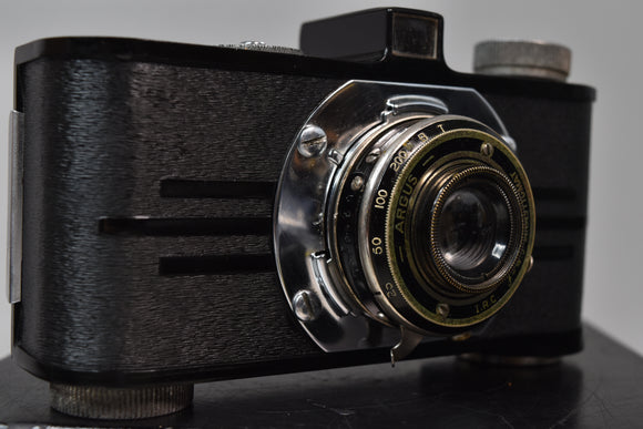ARGUS - Art Deco with I.R.C F/4.5 anastigmat lens.