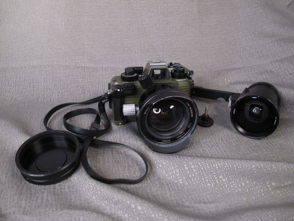 Nikonos V Underwater 35mm Camera with 15mm f2.8 Lens and