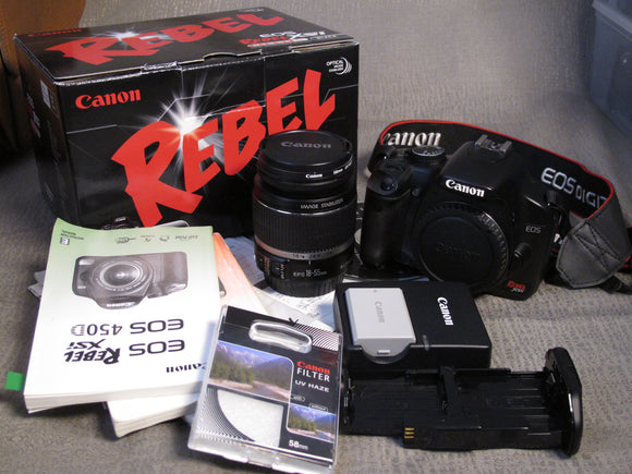 Canon EOS REBEL XSi with EFS 18-55mm IS II f3.5-5.6 Canon EF Zoom