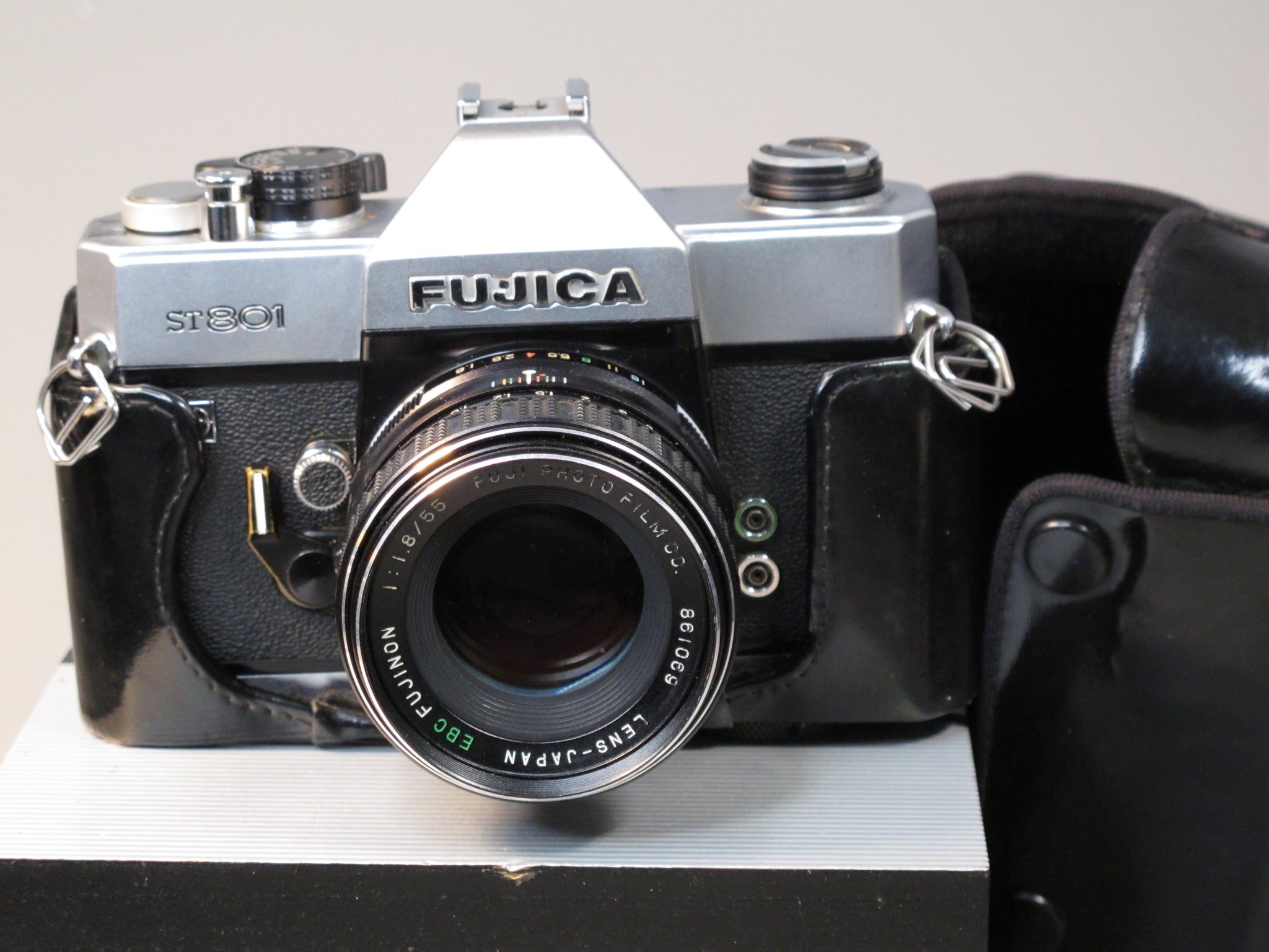 FUJICA ST801 35mm SLR camera with 55mm and 135mm lenses – Phototek 