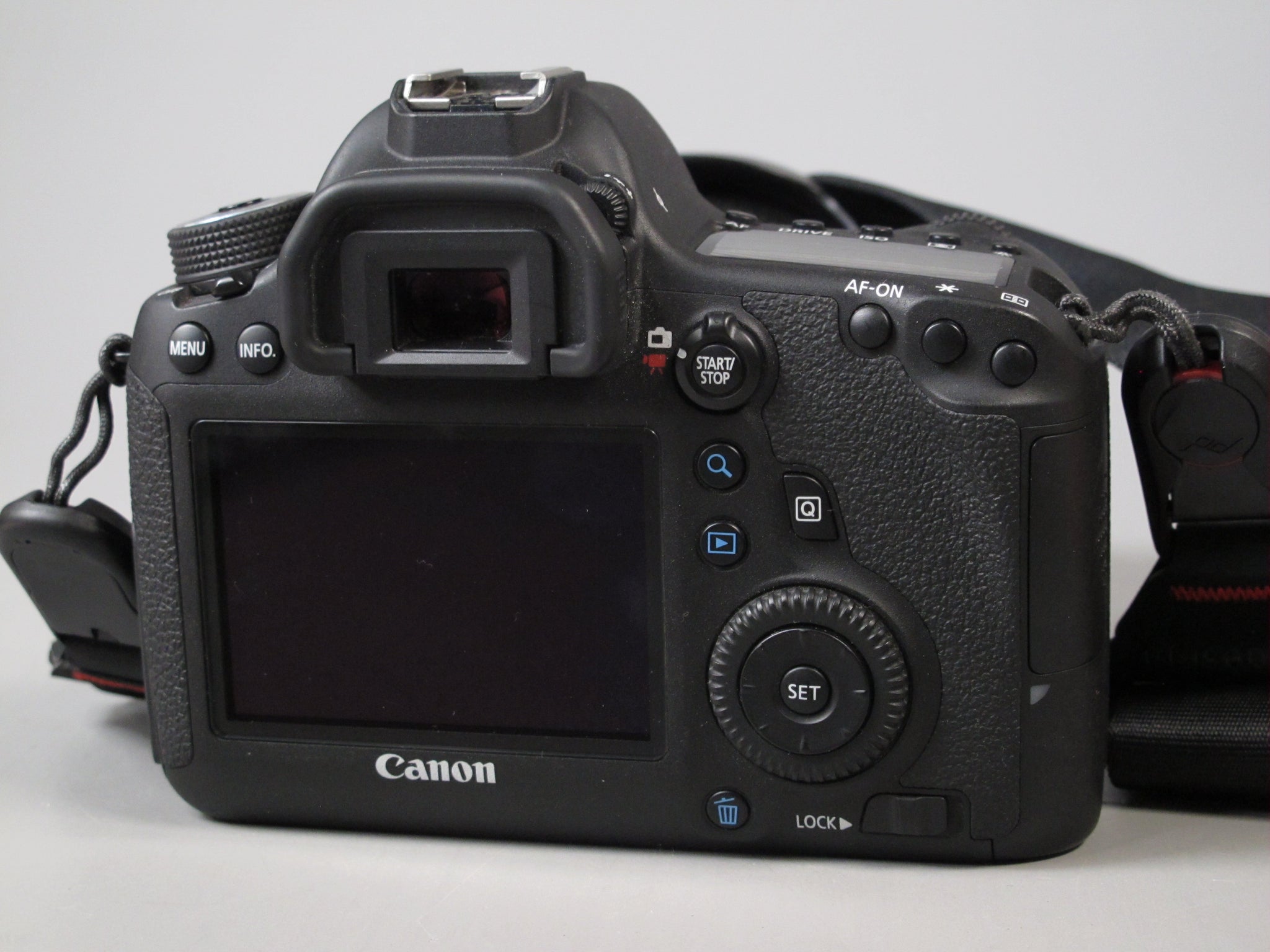 Canon EOS 6D DSLR Camera Body – Phototek Canada