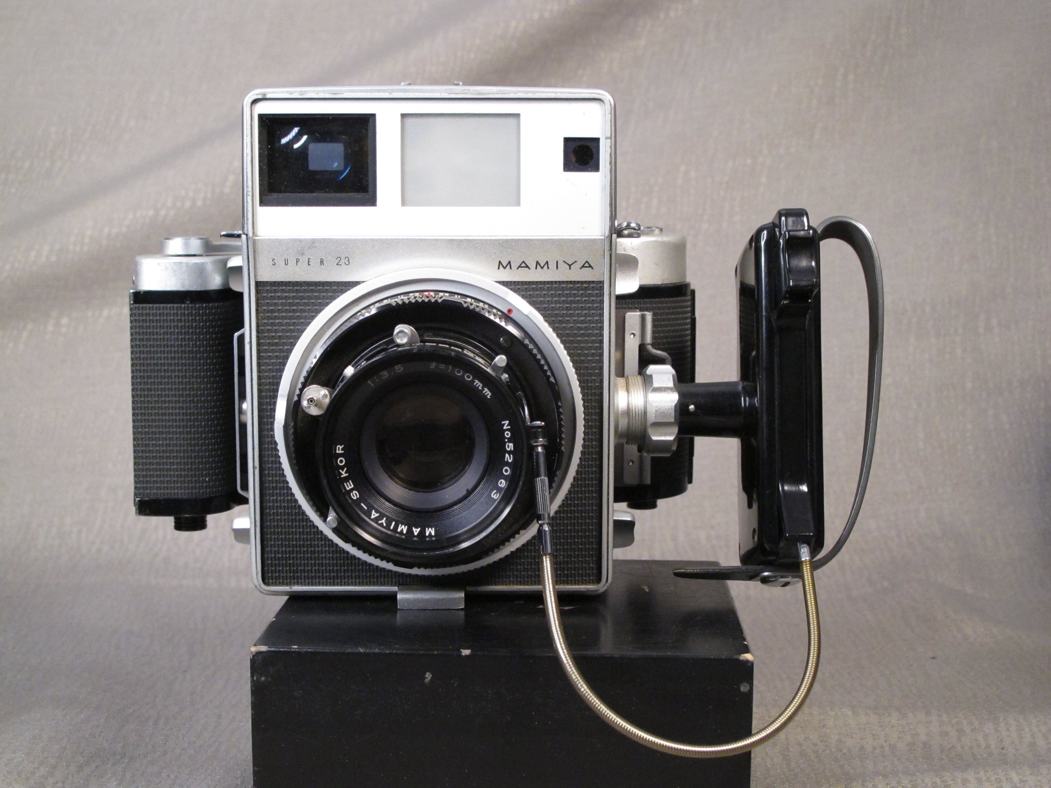 Mamiya SEKOR Super 23 medium format camera with 100mm f3.5 and